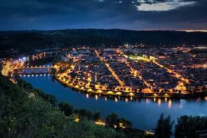 Cahors by night